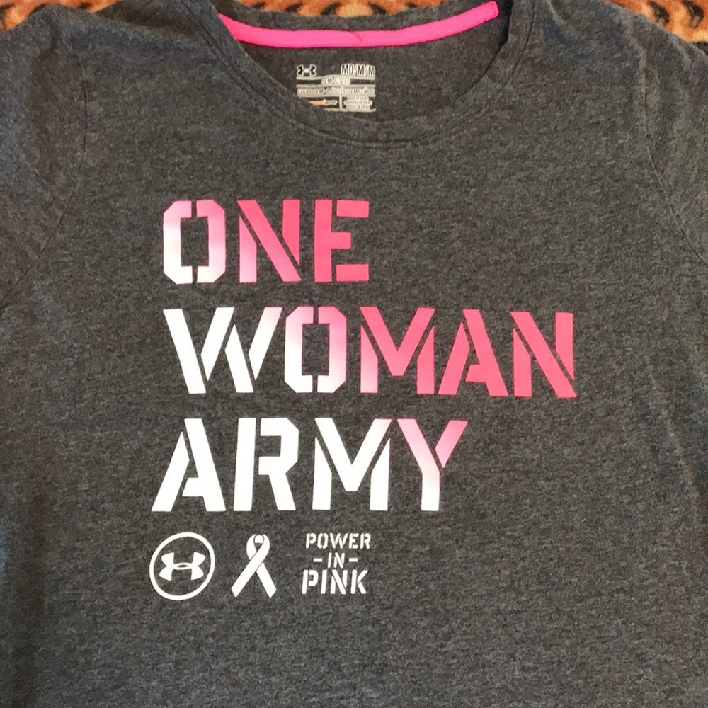 🔥Under Armour🔥 woman’s medium long sleeve Tee